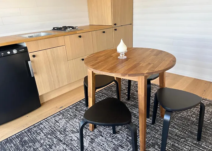 Lodge Saunamoekki Saaressa Porvoo